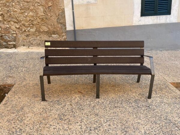 Detalle de Banco Berlín Ecológico de Plástico Reciclado