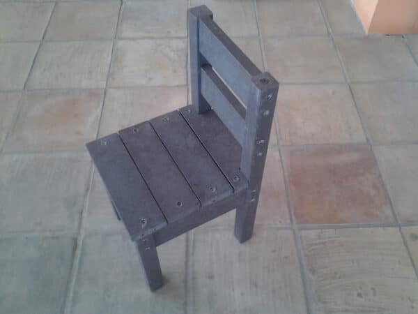 Mini Silla Ecológica de Plástico Reciclado
