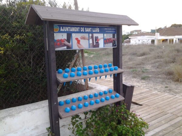 Dispensador de ceniceros ecológico de plástico reciclado