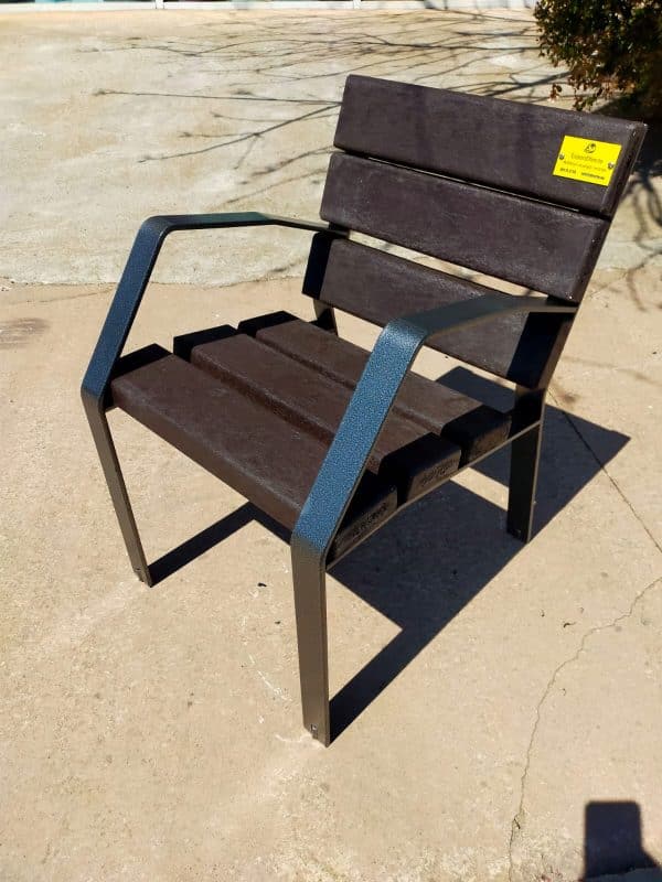 SILLA ECOLOGICA DE PLASTICO RECICLADO