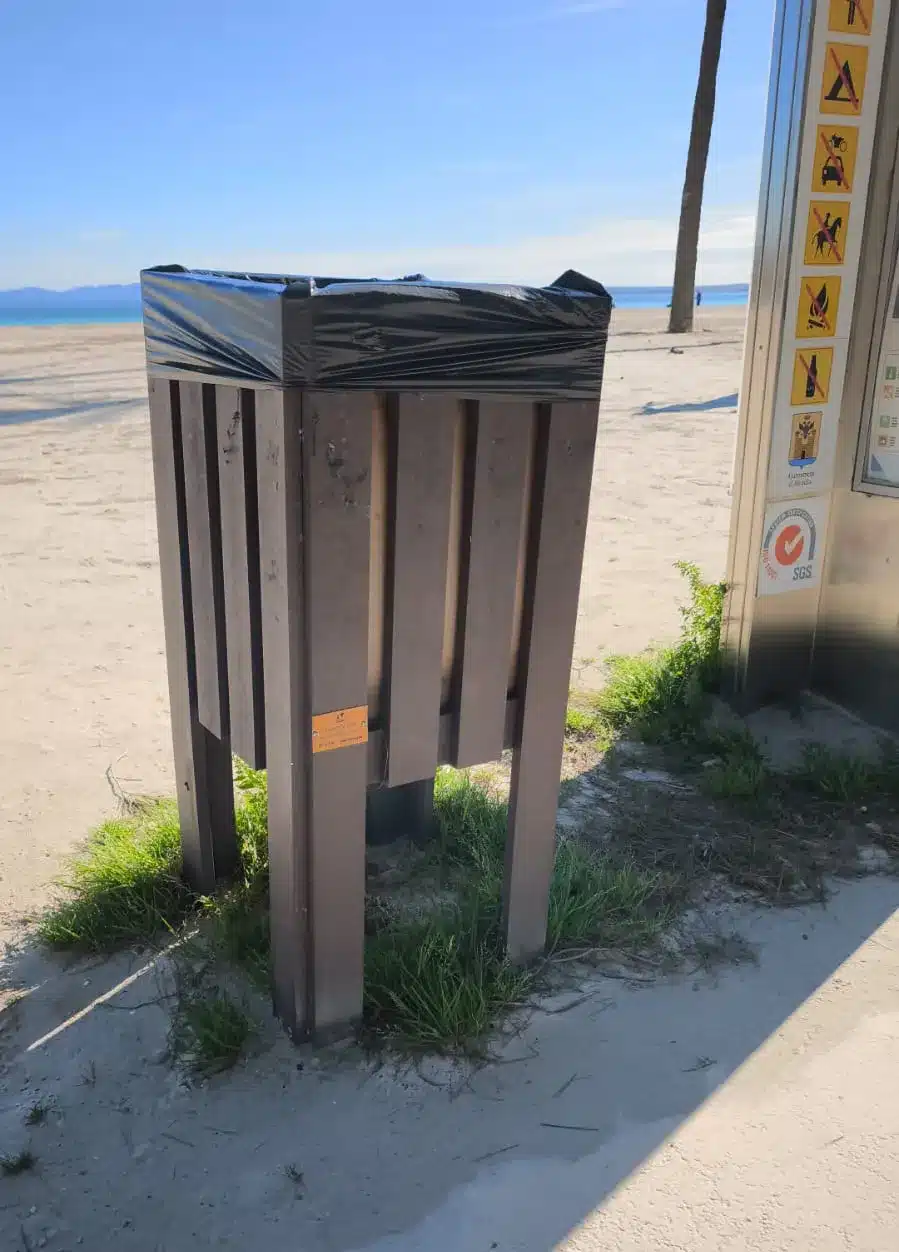 papelera alcudia ecologica de plastico reciclado