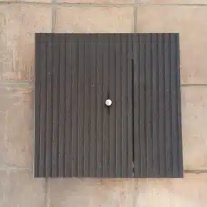 Detalle de arqueta ecológica de Plástico reciclado