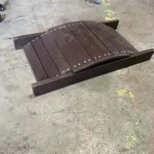 Detalle de Puente de psicomotricidad ecológico de plástico reciclado
